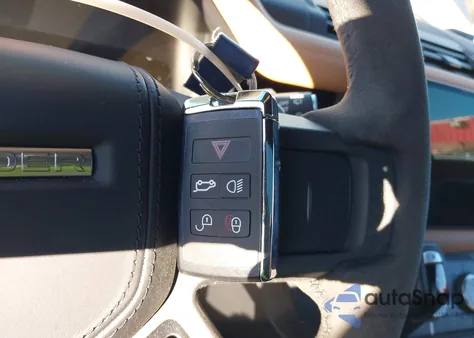 2023 Land Rover Defender 110 Carpathian Edition/110 V8 z USA, uszkodzony, nr VIN SALEWEEEXP2217830